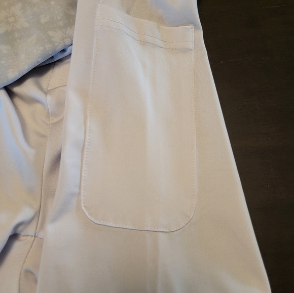 Ladies golf skirt size xs worn once - Picture 6 of 6